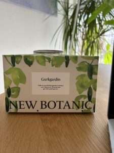 Logo design for subscription boxes for this New Botanic cucumber curtain.